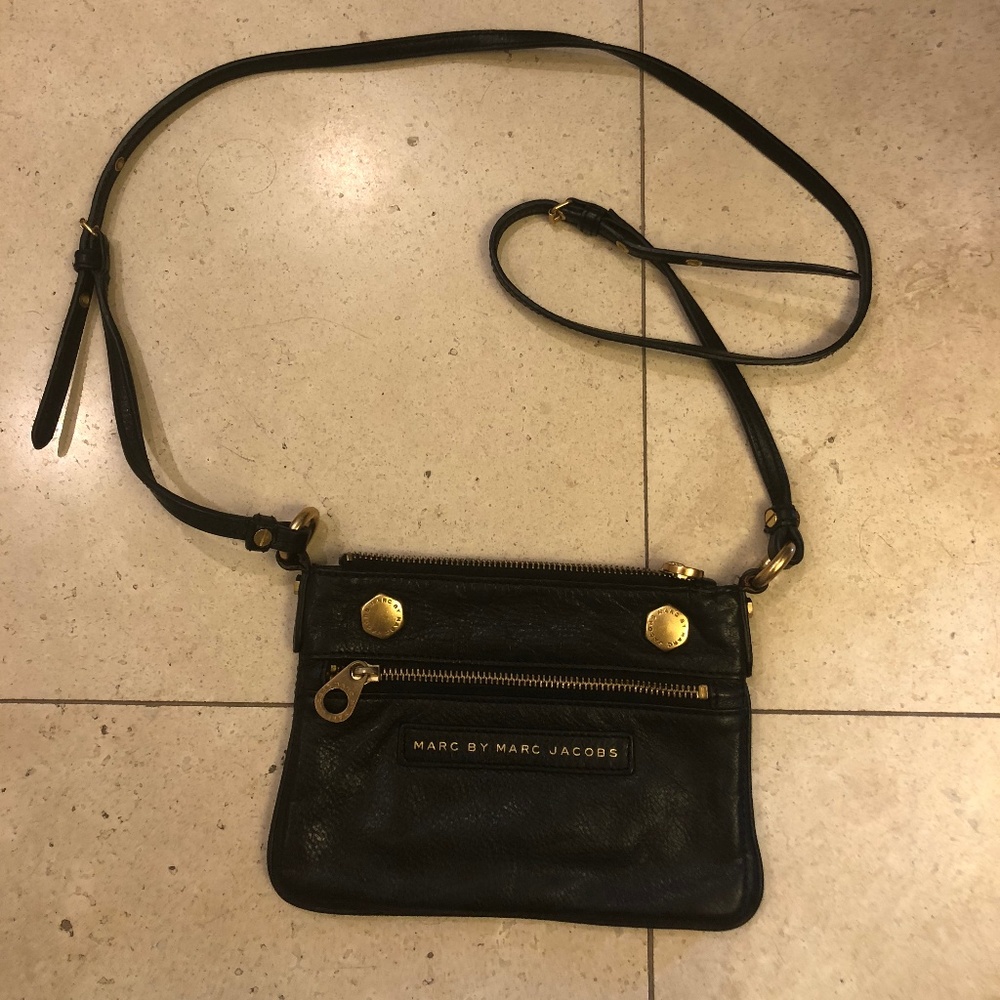 Marc by Marc Jacobs cross body purse